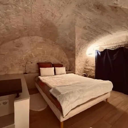 Apartment Loft Design Dans Particulier Montpellier